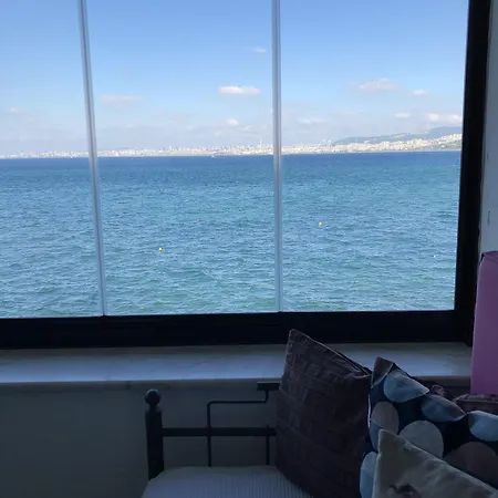 By Sukru מלון 3*