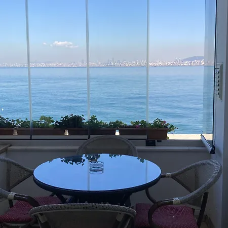 By Sukru 3* Adalar