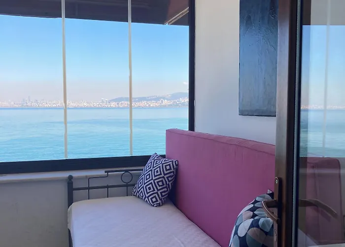 Szálloda By Sukru Adalar